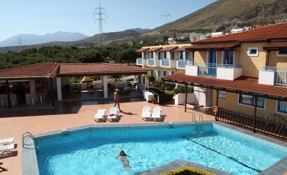 Mareva Hotel Apartments Херсонисос Екстериор снимка