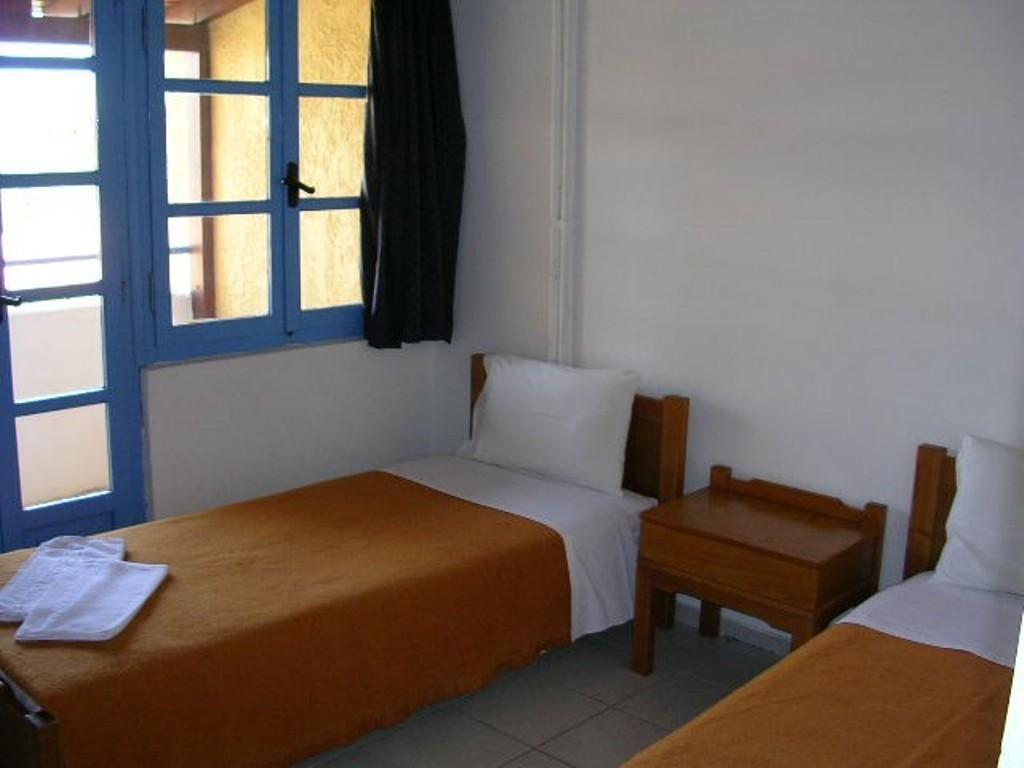 Mareva Hotel Apartments Херсонисос Стая снимка