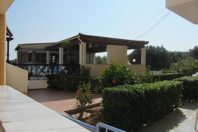 Mareva Hotel Apartments Херсонисос Екстериор снимка